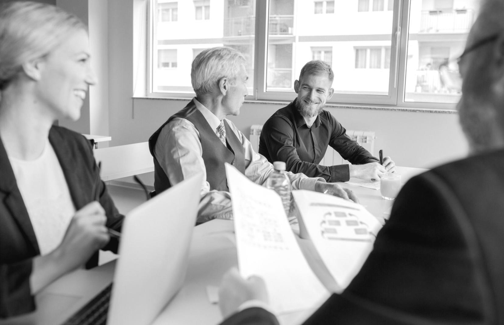 Analyse financière avec graphiques et tableaux